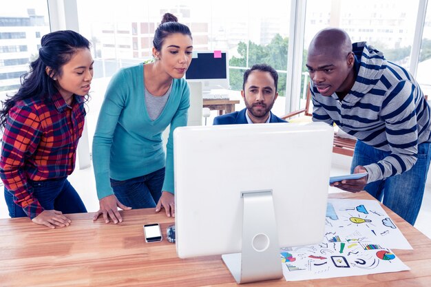 How to Outsource Website Development: 5 Key Tips for Finding the Right Team
