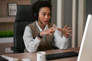 executive assistant vs virtual assistant